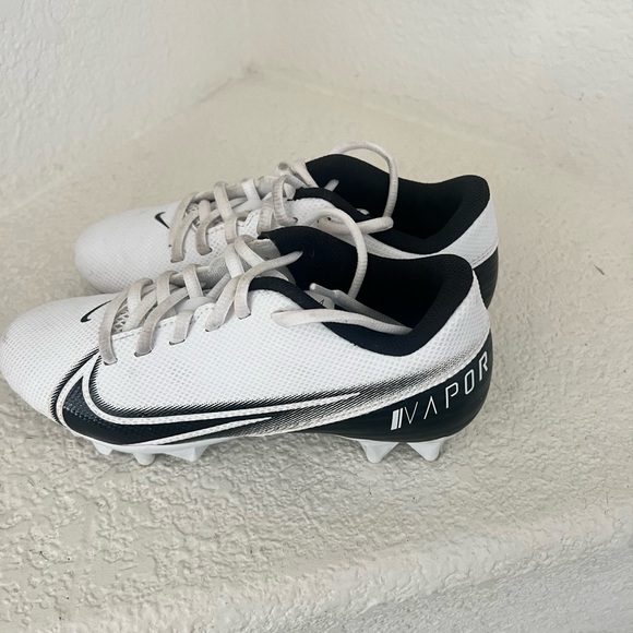 COPY - Nike Vapor Toddler Cleats, Size 2.5, Worn once - Picture 2 of 3